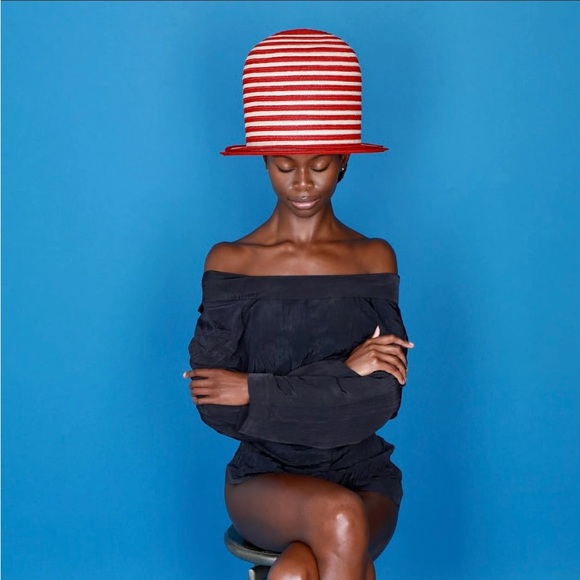 Esenshel Big Bowler Hat in Black Hemp - Picture 11 of 13